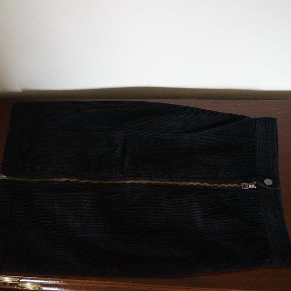 Aritzia Wilfred Free fine corduroy zipper pencil skirt - Picture 4 of 5